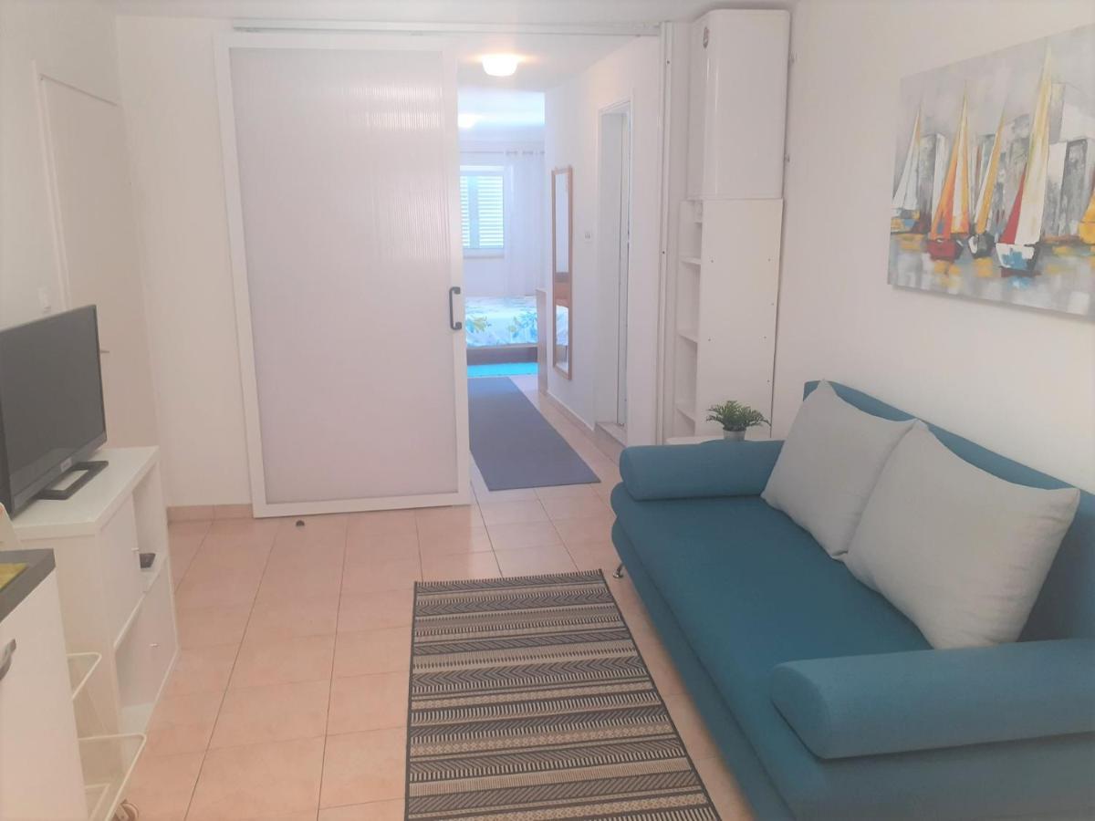 Apartment Zlata ราบ ภายนอก รูปภาพ